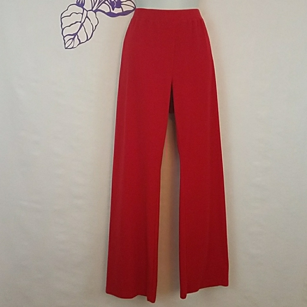 Lands' End sport fleece pants red.            0397